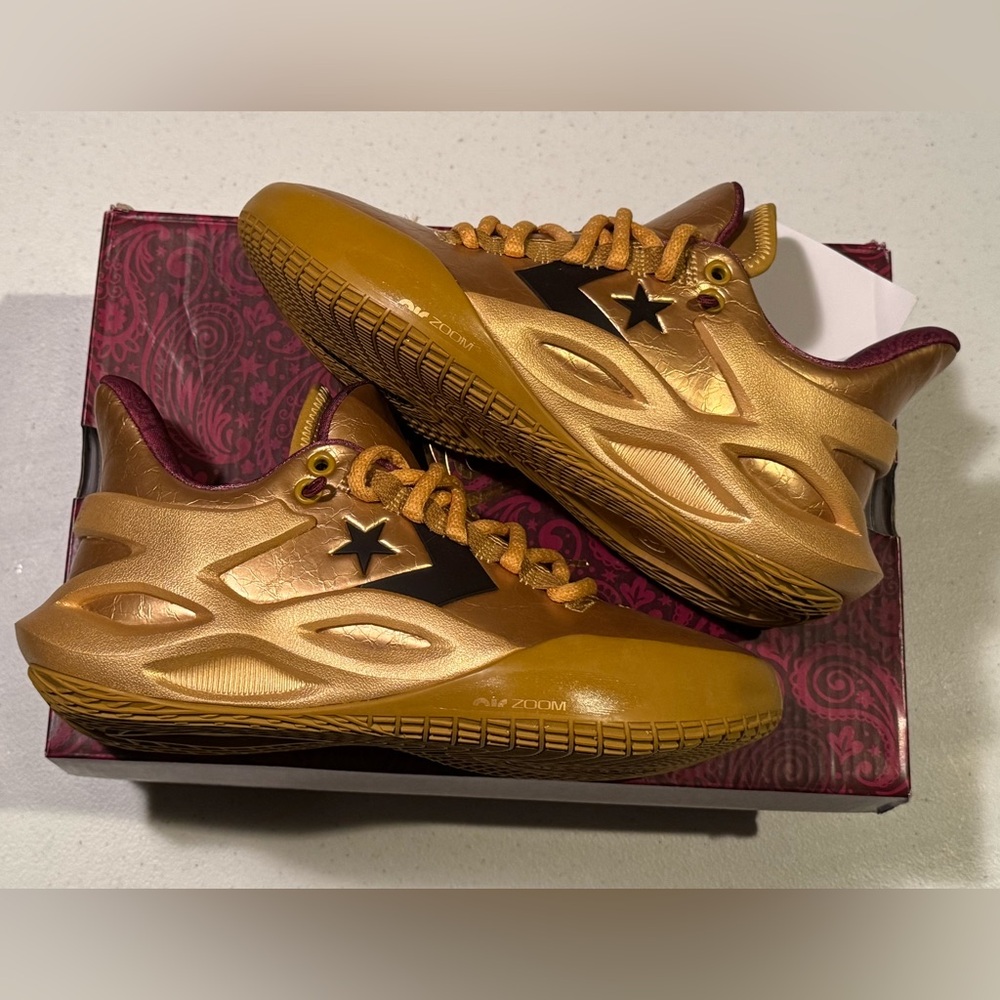 Converse X Willy Wonka All Star BB Trillian CX Golden Ticket Sneakers. Unisex